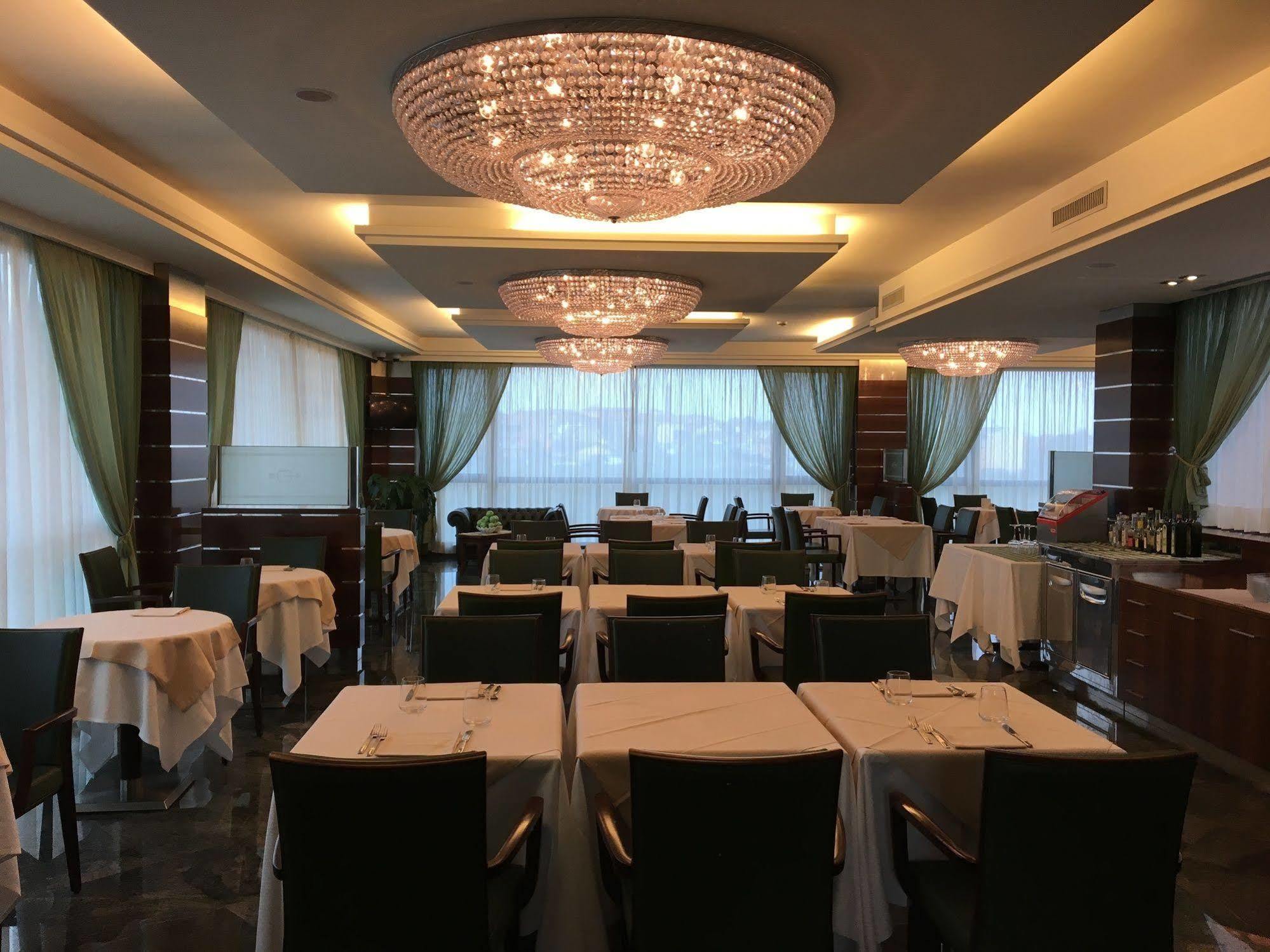 Guglielmotel Brembate Εξωτερικό φωτογραφία