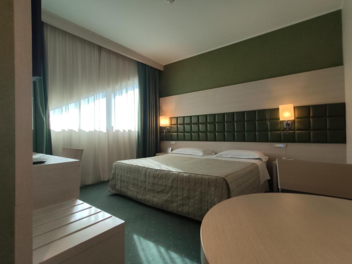 Guglielmotel Brembate Εξωτερικό φωτογραφία